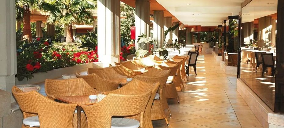 Acacia Resort