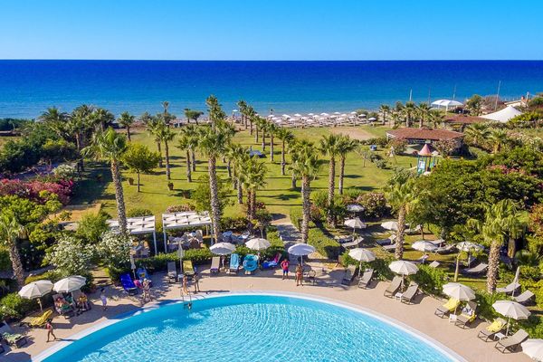 Acacia Resort