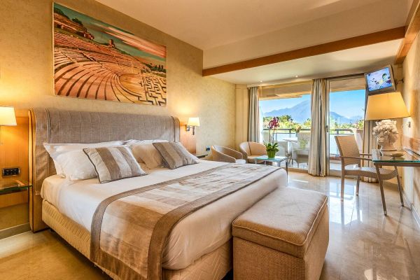 Acacia Resort