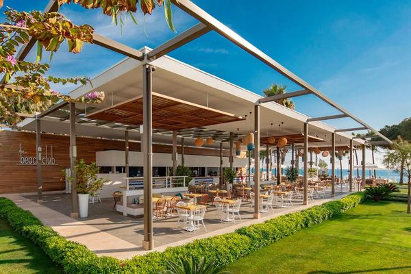 Acanthus & Cennet Barut Collection