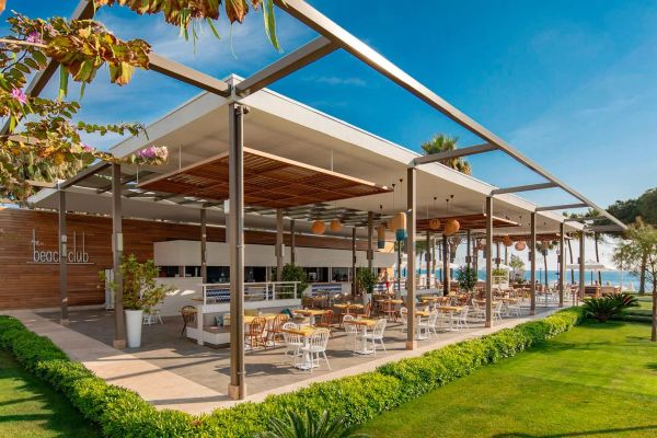 Acanthus & Cennet Barut Collection