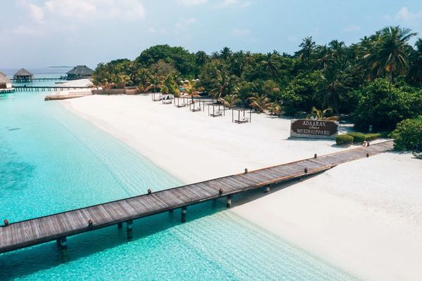 Adaaran Select Meedhupparu Island