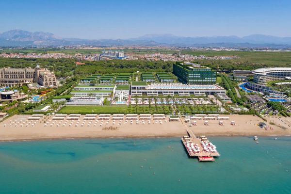 Adam Eve Belek