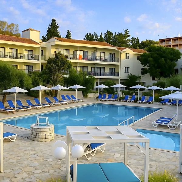 Adamas Corfu — Dassia, Grecja