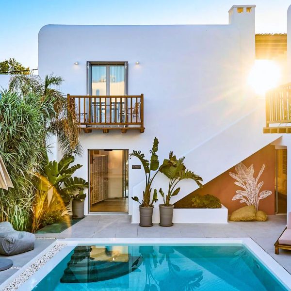 Adorno Beach Hotel & Suites — Ornos, Grecja