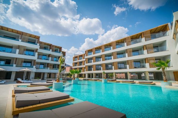 Akasha Beach (ex Armava)