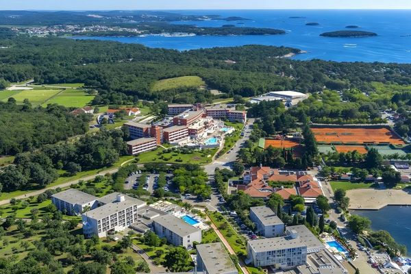 Albatros Plava Laguna