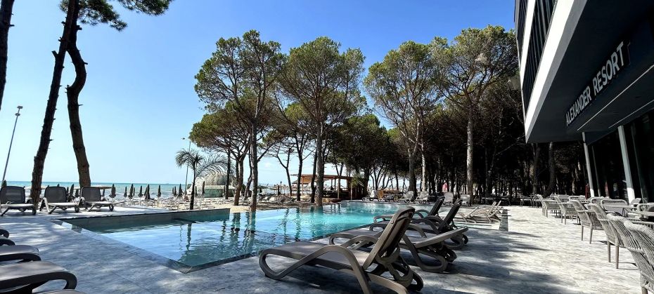 Alexander Resort