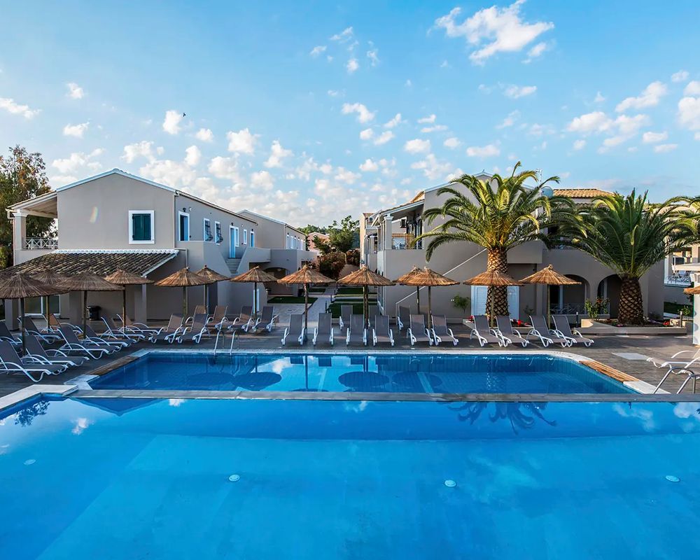 Amour Holiday Resort