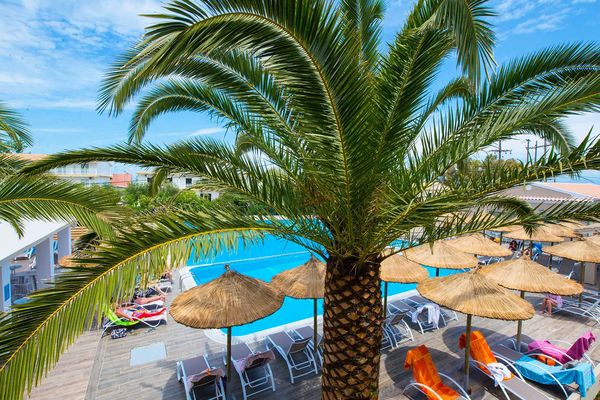 Amour Holiday Resort