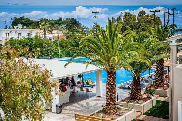 Amour Holiday Resort