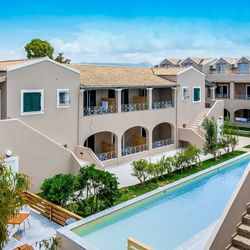 Amour Holiday Resort