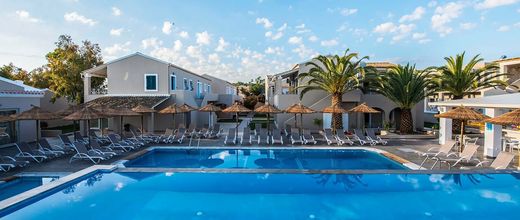 Amour Holiday Resort