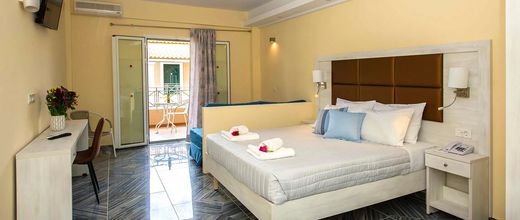 Amour Holiday Resort