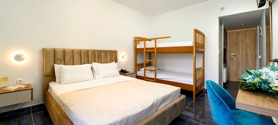 Amour Holiday Resort