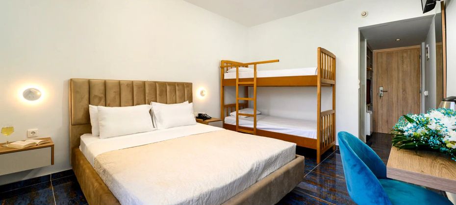 Amour Holiday Resort