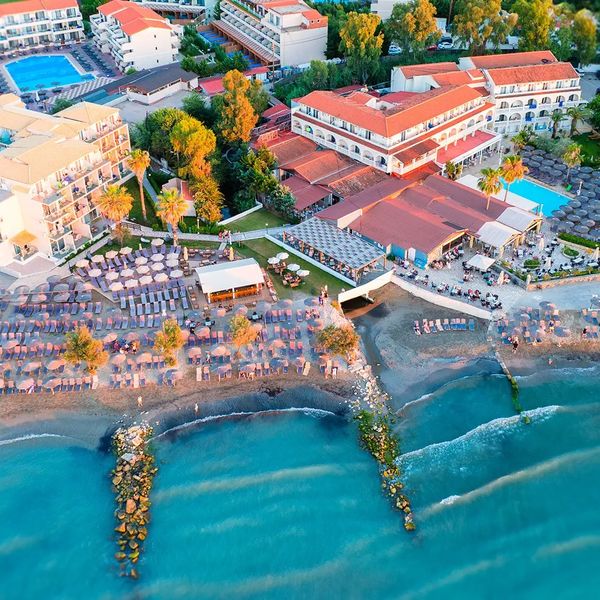 Angela Beach — Roda, Grecja