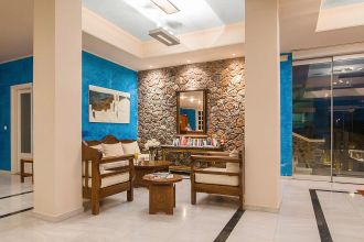 Antinea Suites Spa Santorini