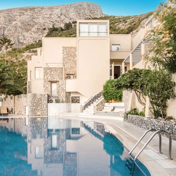 Antinea Suites & Spa (Santorini) — Kamari, Grecja