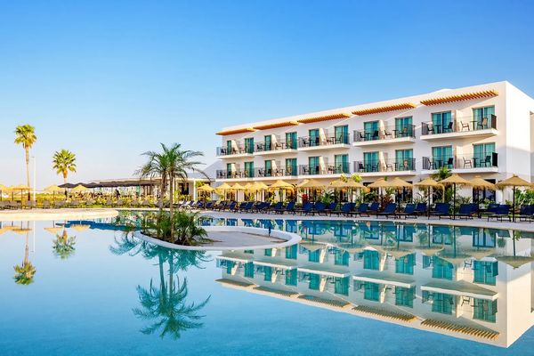 AP Cabanas Beach & Nature