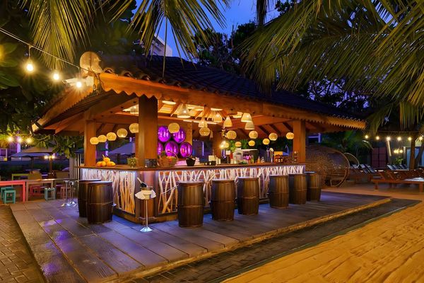 Araliya Beach Resort Spa