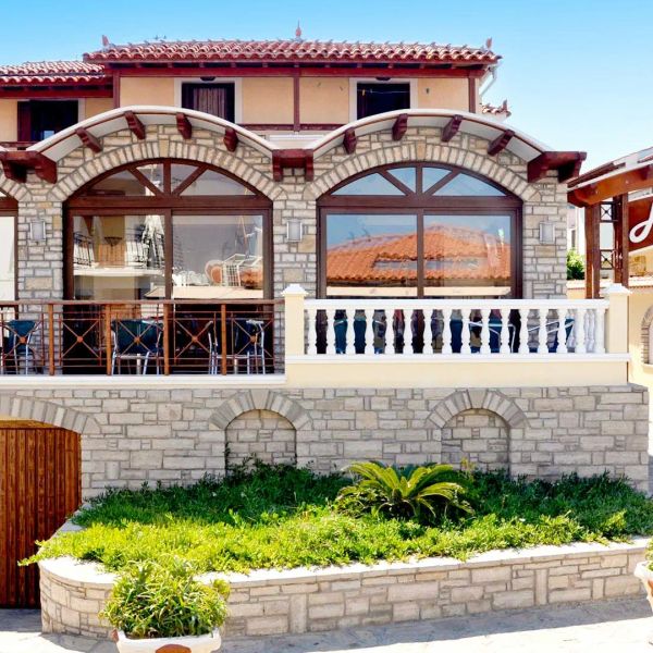 Athena Beach (Kokkari) — Kokkari, Grecja