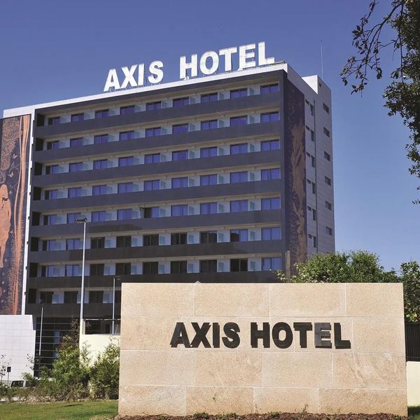 Axis Porto Business & Spa