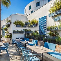 Barcelo Renacimiento