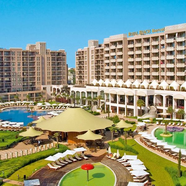 Barcelo Royal Beach & Residence