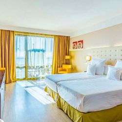Barcelo Royal Beach
