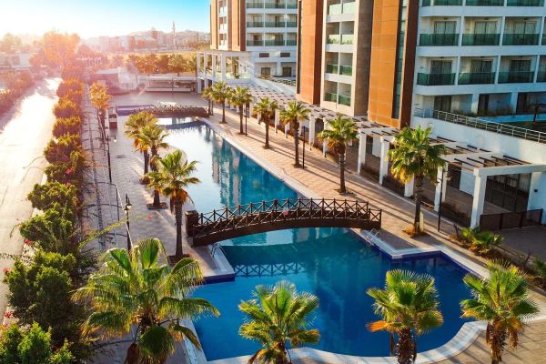 Linda Sunny Beach