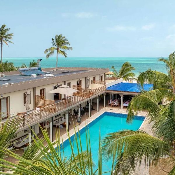 Blackstone Beach Resort – 2025-09-14 - Zdjęcie 2