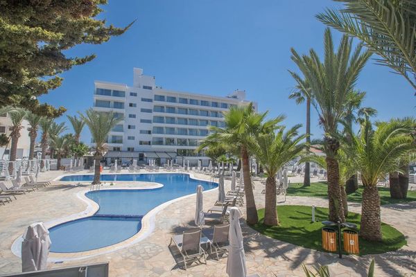 Bohemian Gardens (Protaras)