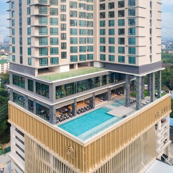 Brighton Grand — Pattaya, Tajlandia
