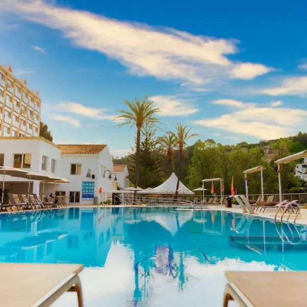 Minura Cala Galdana & Villa d'Aljandar — Cala Galdana, Hiszpania