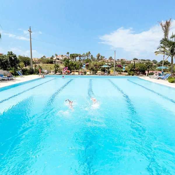 Calabrisella — Ricadi, Włochy