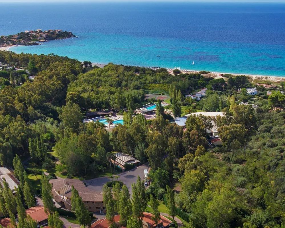 Calaserena Village