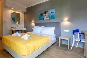 Cameo Beach Resort ex White Olive Premium Cameo