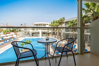 Cameo Beach Resort ex White Olive Premium Cameo