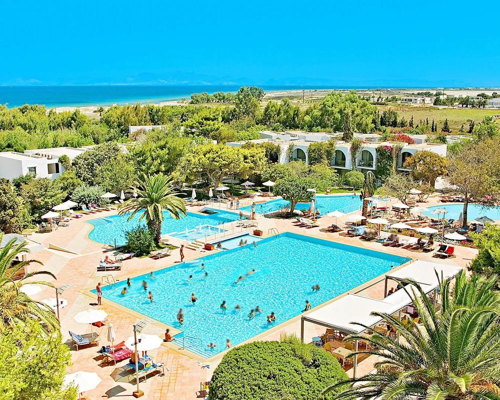 Caravia Beach & Bungalows