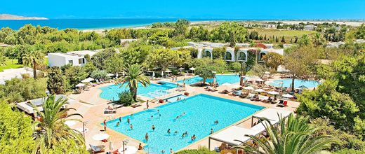 Caravia Beach & Bungalows