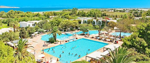 Caravia Beach & Bungalows
