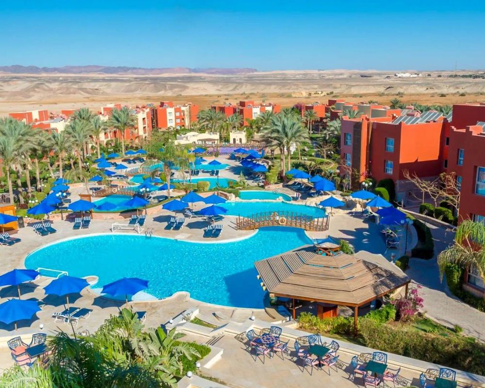 Cardina Resort by Sunrise