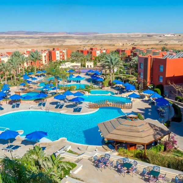 Cardina Resort by Sunrise