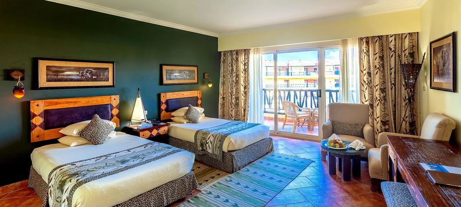 Carols Beau Rivage