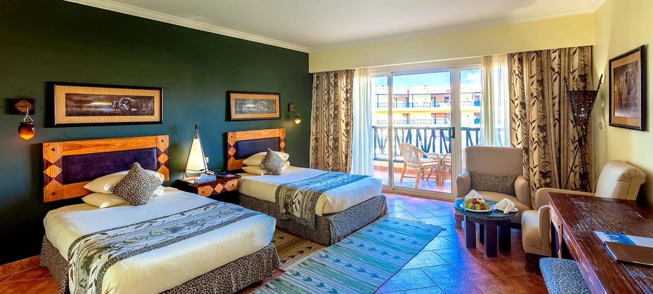 Carols Beau Rivage
