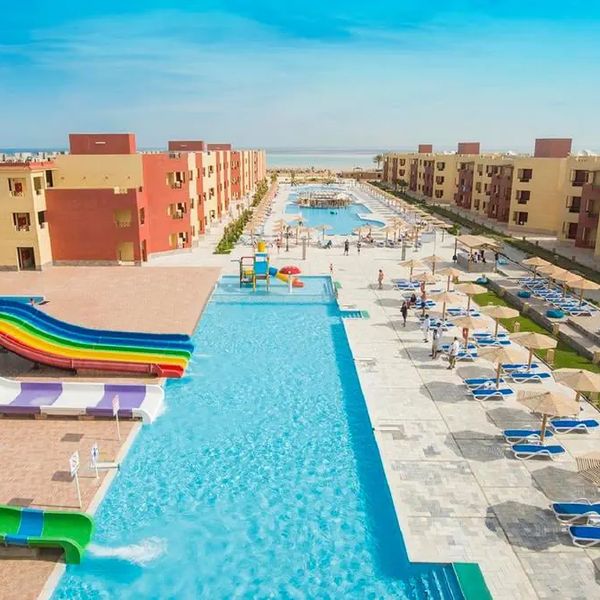 Casa Mare Resort (ex. Royal Tulip Beach Resort)