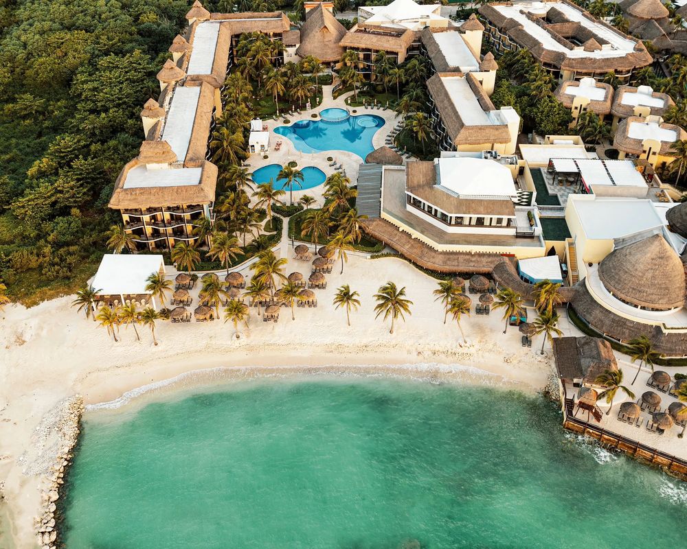 Catalonia Yucatan Beach