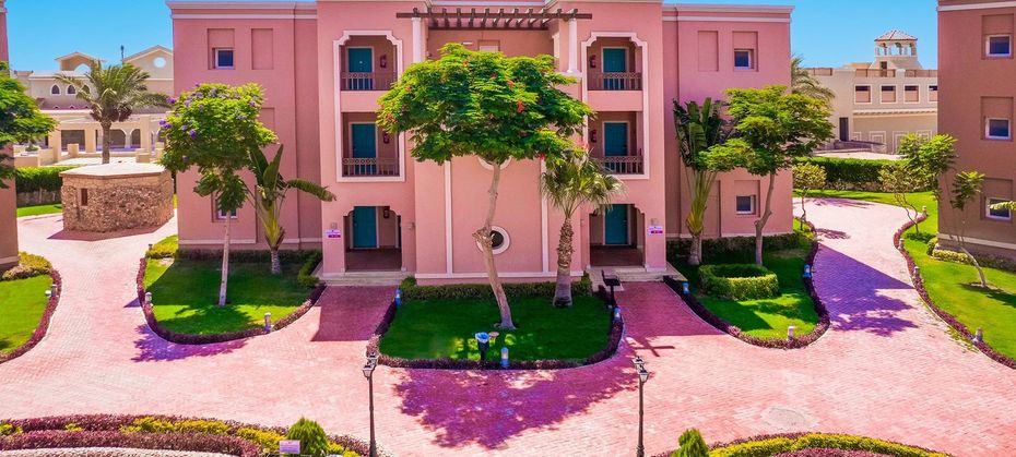 Charmillion Club Aqua Park