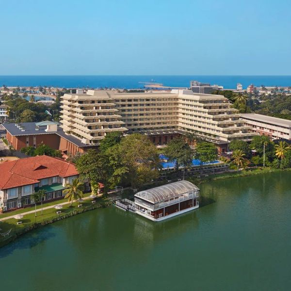 Cinnamon Lakeside — Colombo, Sri Lanka